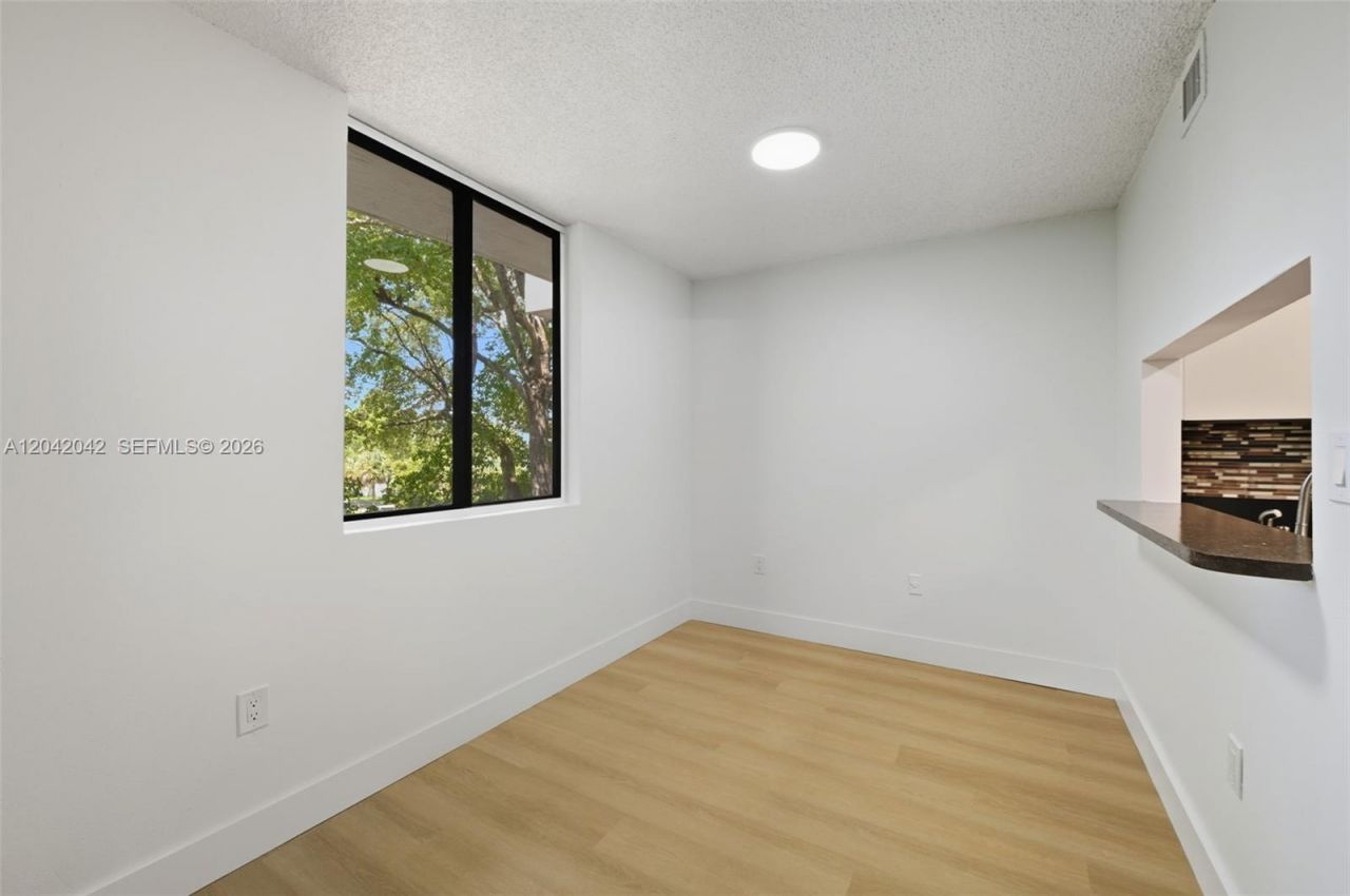 8365 SW 152nd Ave , Unit C-417, Miami, FL 33193 Photo