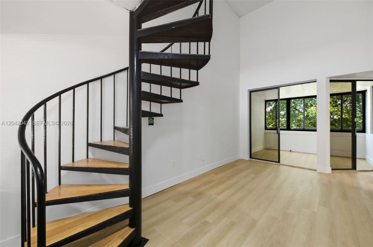 8365 SW 152nd Ave , Unit C-417, Miami, FL 33193 Photo