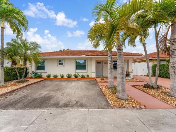 18250 SW 139th Ct , Miami, FL 33177