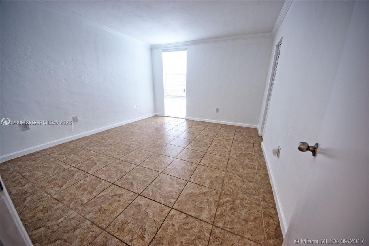 6900 N Kendall Dr , Unit A209, Pinecrest, FL 33156 Photo