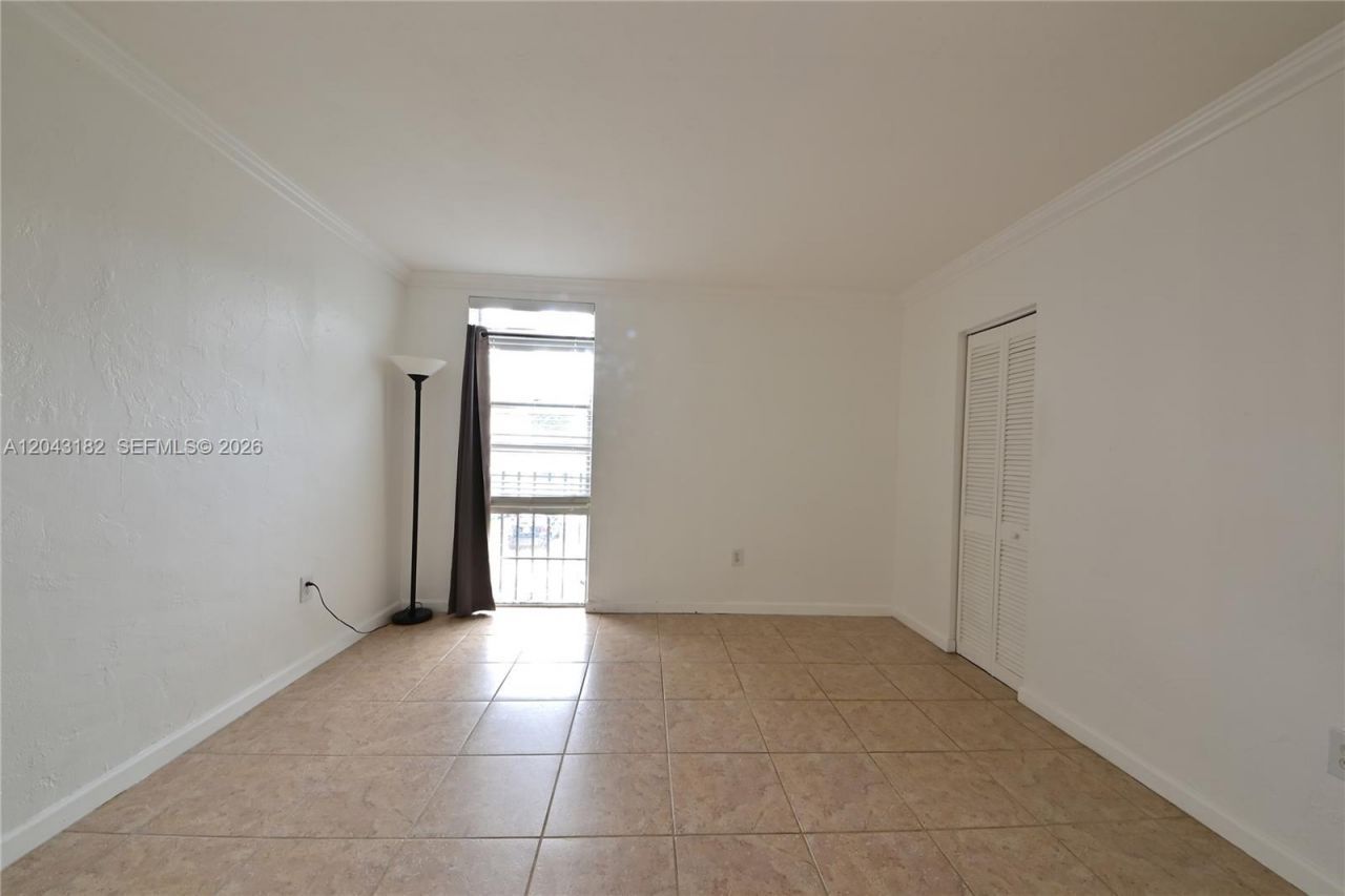 6900 N Kendall Dr, Unit A209, Pinecrest, FL 33156 Photo