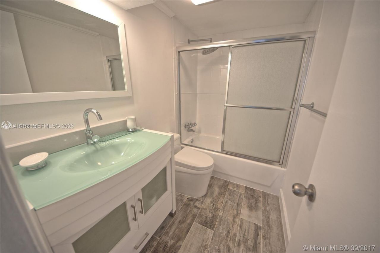 6900 N Kendall Dr , Unit A209, Pinecrest, FL 33156 Photo