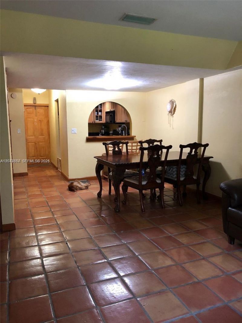 6705 N Kendall Dr, Unit 312, Pinecrest, FL 33156 Photo