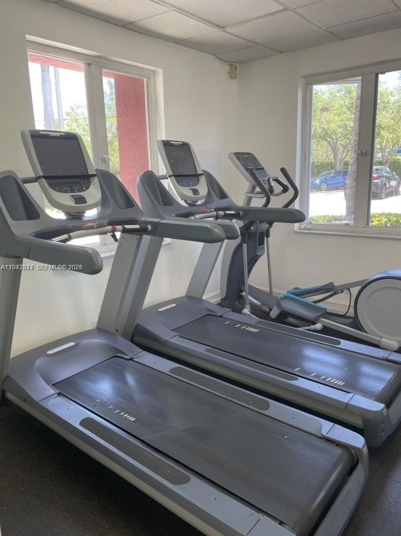 6705 N Kendall Dr, Unit 312, Pinecrest, FL 33156 Photo