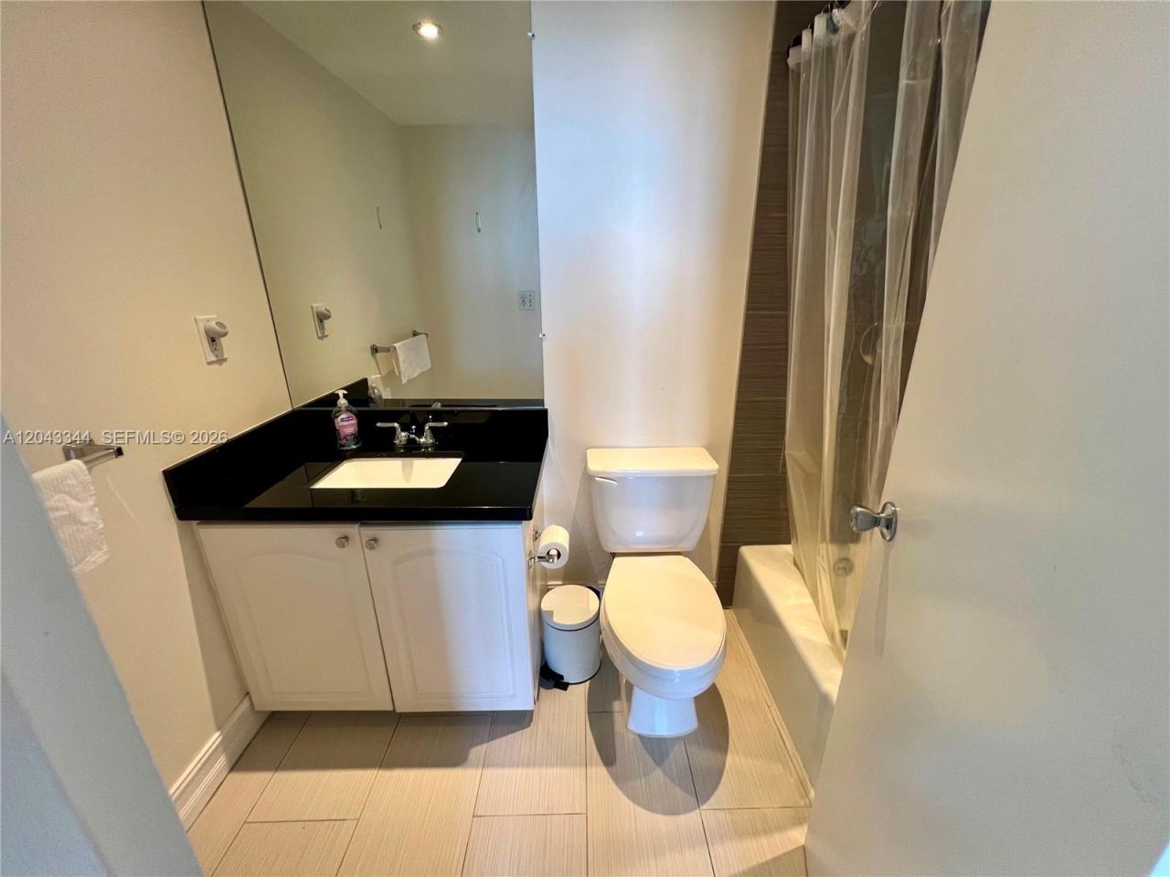 3801 S Ocean Dr , Unit 11M, Hollywood, FL 33019 Photo