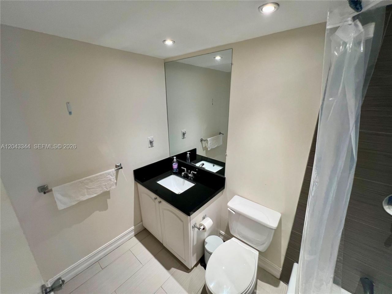 3801 S Ocean Dr , Unit 11M, Hollywood, FL 33019 Photo