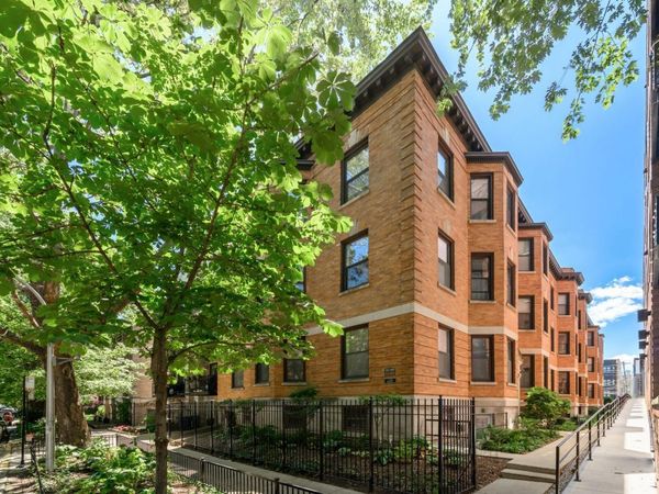 665 W Barry Avenue , Unit 3N, Chicago, IL 60657