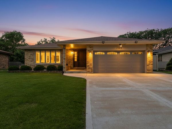 17012 92nd Avenue , Orland Hills, IL 60487