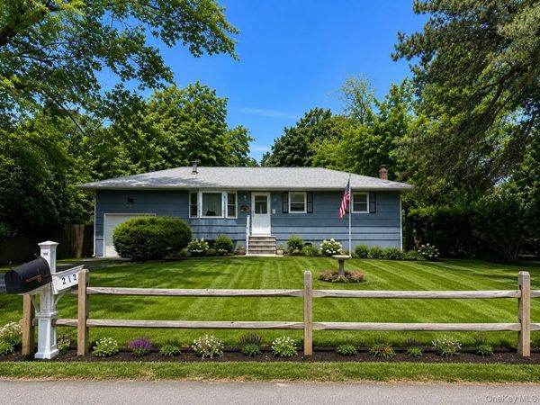 212 Union Avenue, East Patchogue, NY 11772
