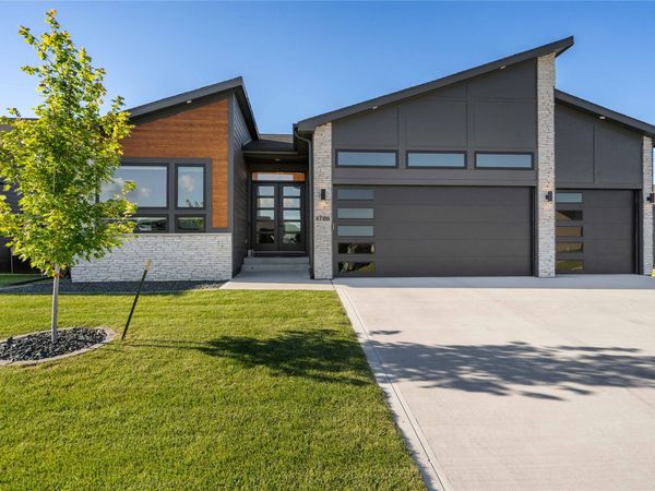 4706 NW 10th Street, Ankeny, IA 50023