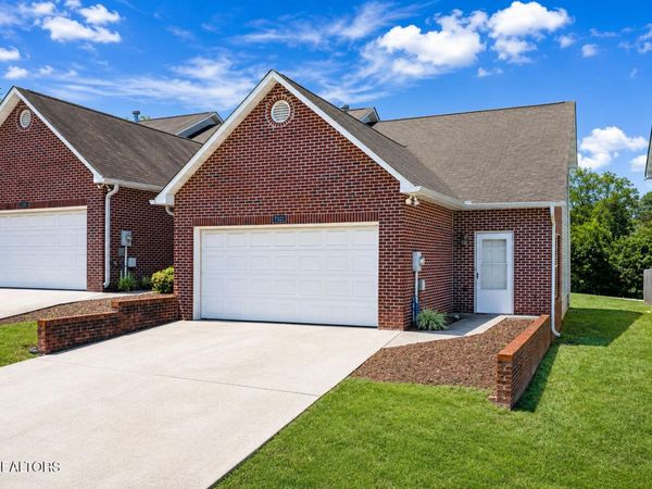 7321 Long Shot Lane, Knoxville, TN 37918