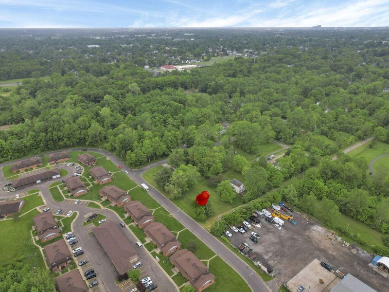 2559 Milford Avenue, Columbus, OH 43211 Photo 9