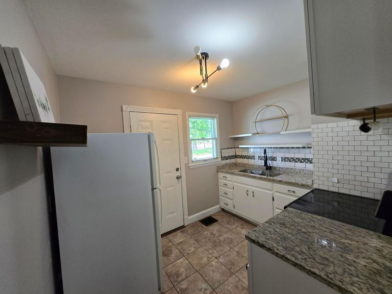 3250 Dresden Street , Columbus, OH 43224 Photo 5