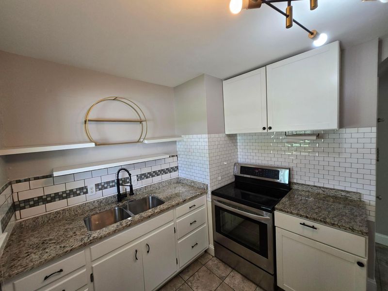 3250 Dresden Street , Columbus, OH 43224 Photo 6