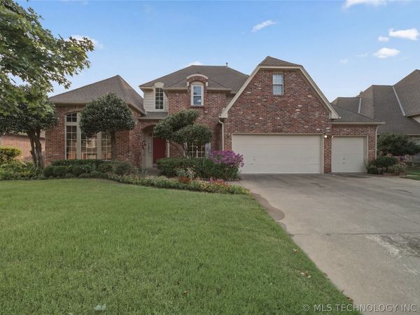 10238 S Hudson Place , Tulsa, OK 74137