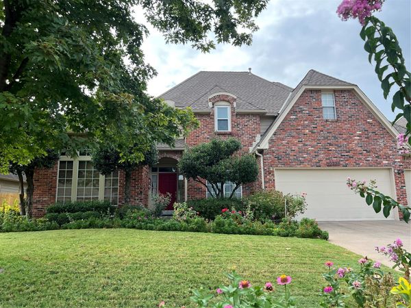 10238 S Hudson Place, Tulsa, OK 74137