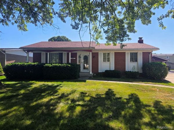 12237 Dorset Court, Southgate, MI 48195
