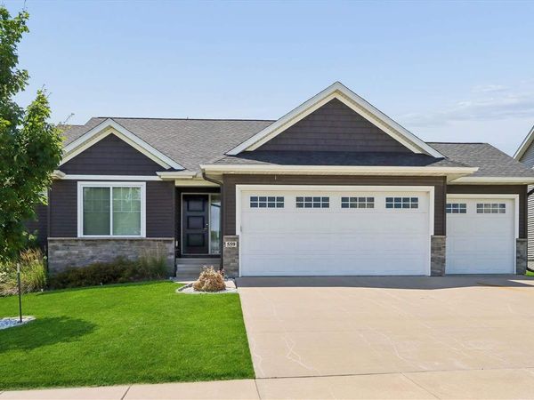 559 Dakota Ave., Tiffin, IA 52340