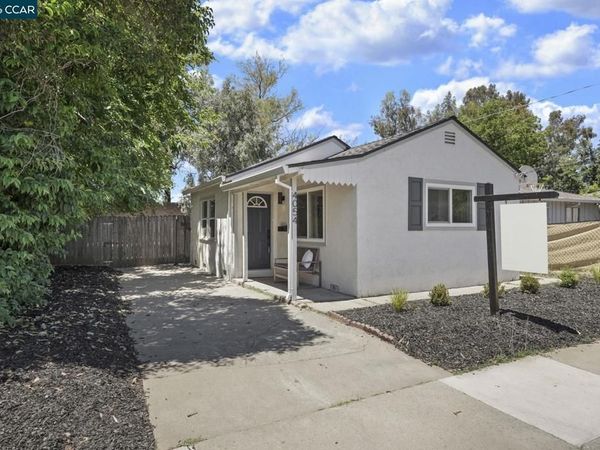4054 Sumac Ln, Sacramento, CA 95820