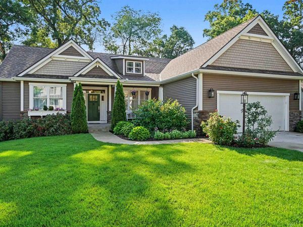 4228 Garden Oak Drive, South Bend, IN 46628