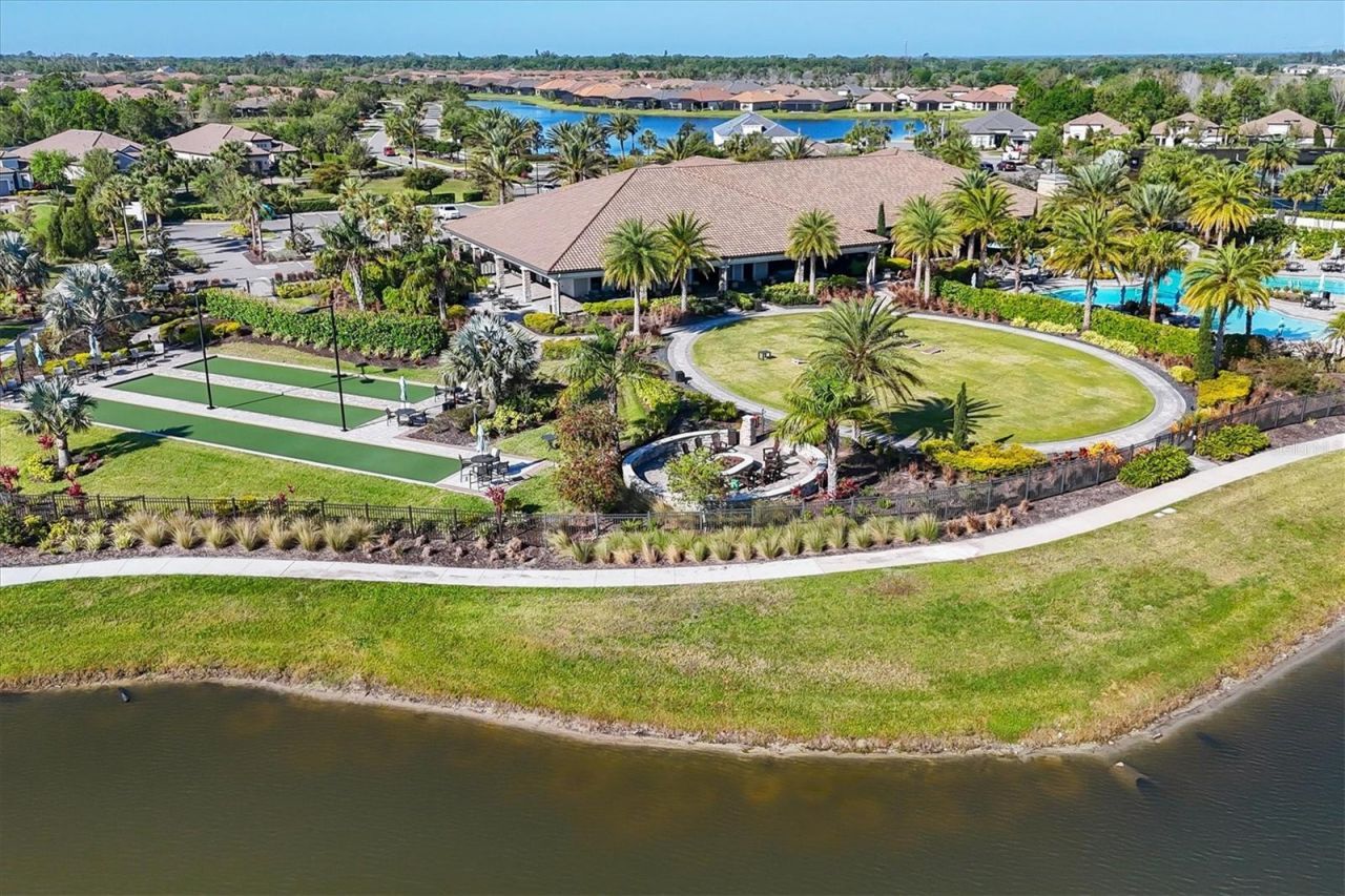 10103 Saint Francis Terrace, Palmetto, FL 34221 Photo