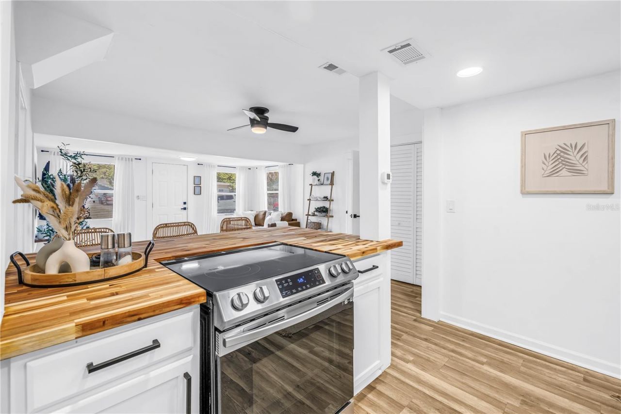 1537 39th Street S, Saint Petersburg, FL 33711 Photo