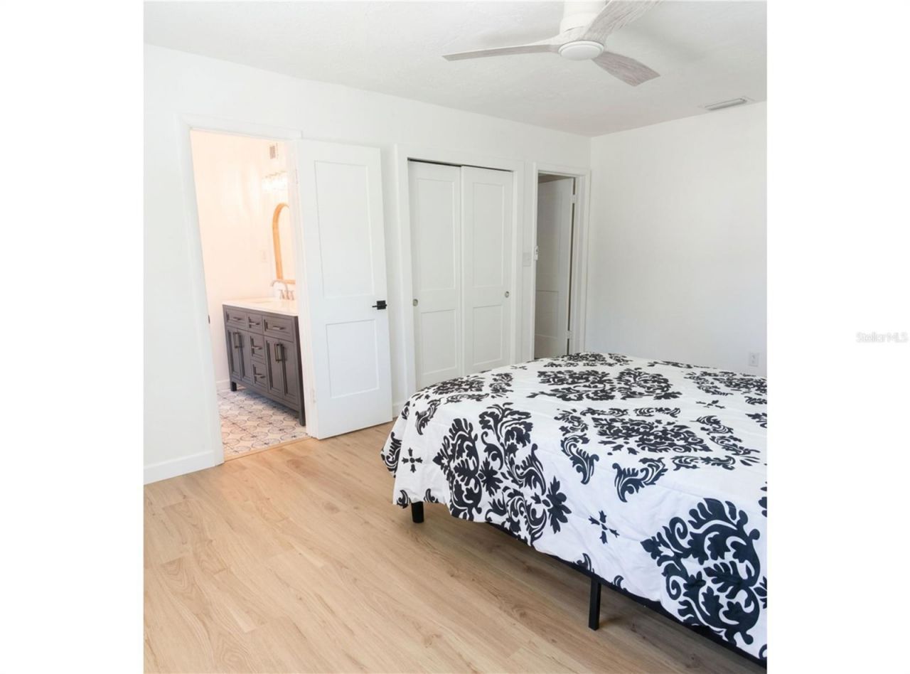 870 86th Avenue N, Saint Petersburg, FL 33702 Photo