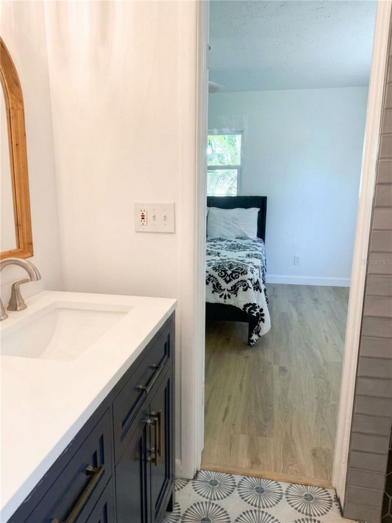 870 86th Avenue N, Saint Petersburg, FL 33702 Photo