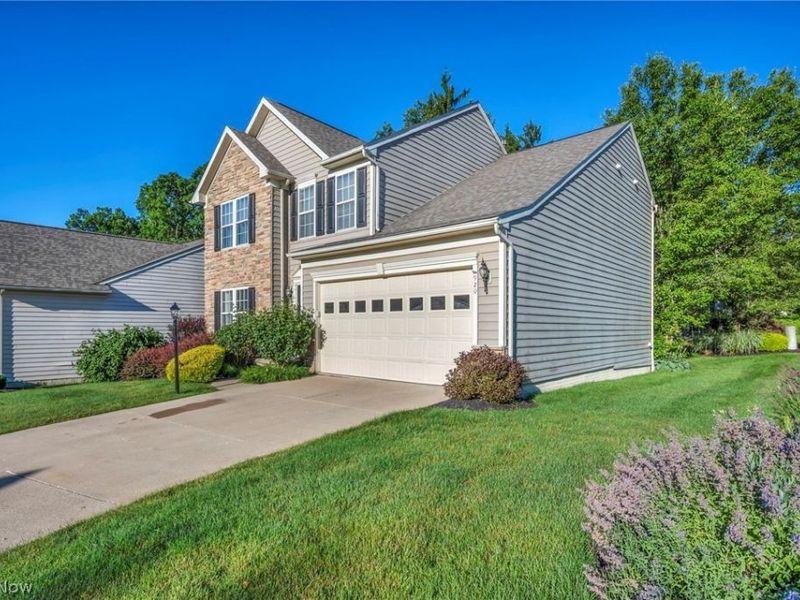 920 Alder Run Way , Akron, OH 44333 Photo 2