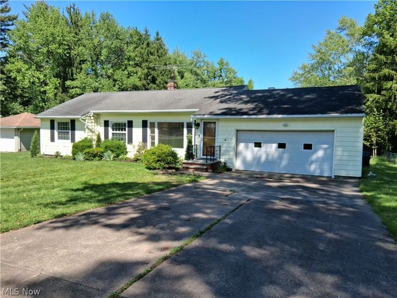 8363 Abbey Road, North Royalton, OH 44133 Photo 1