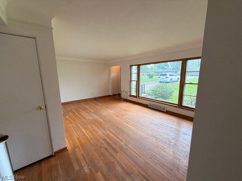 8363 Abbey Road, North Royalton, OH 44133 Photo 2