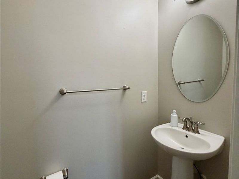 9901 Gabriels Way, Mentor, OH 44060 Photo 4