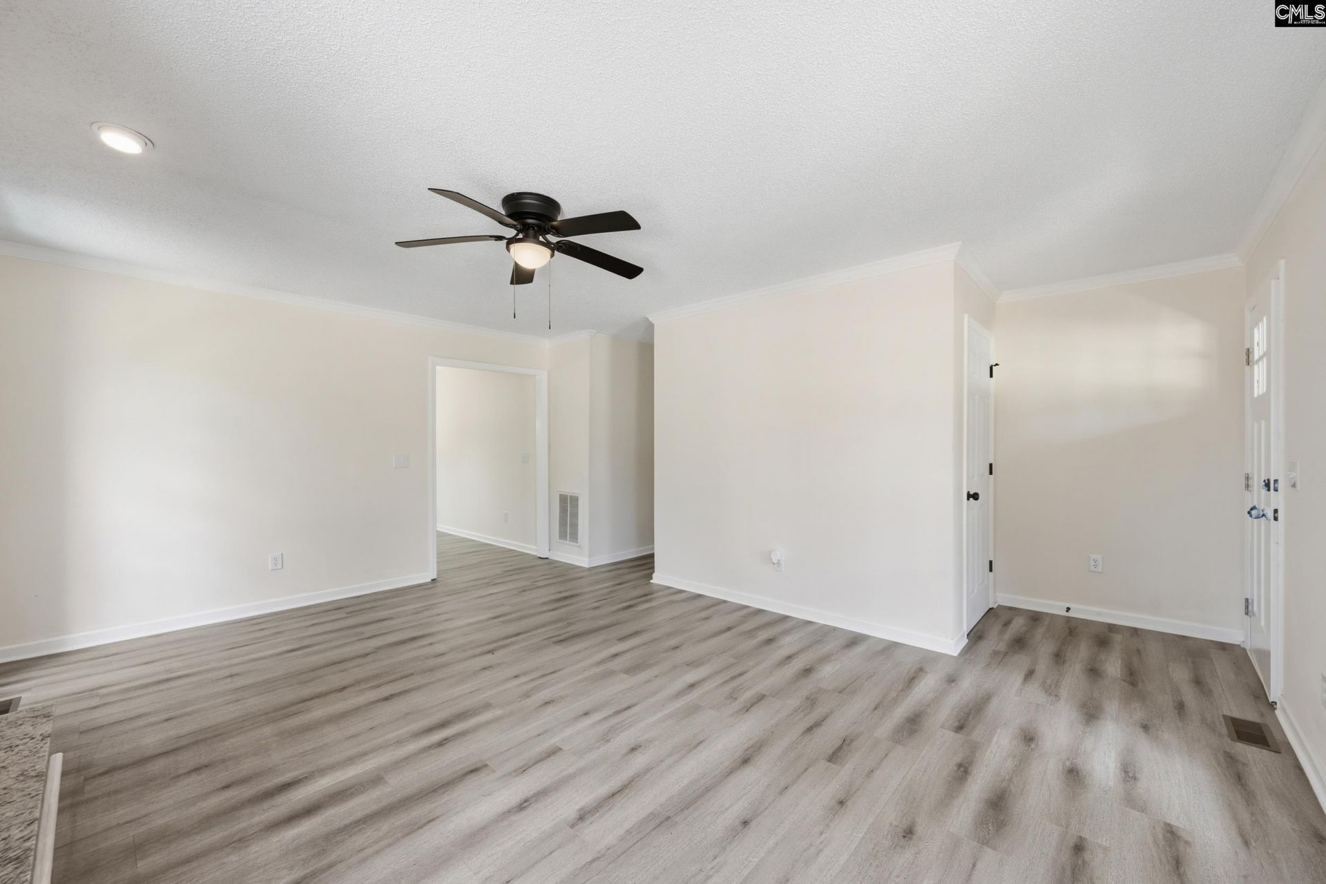 113 Maple Shade Lane  Photo 5