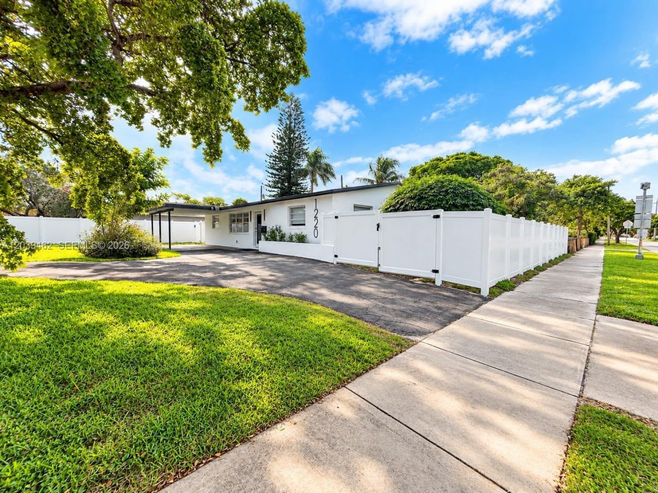 1220 NE 8 St, Pompano Beach, FL 33060 Photo