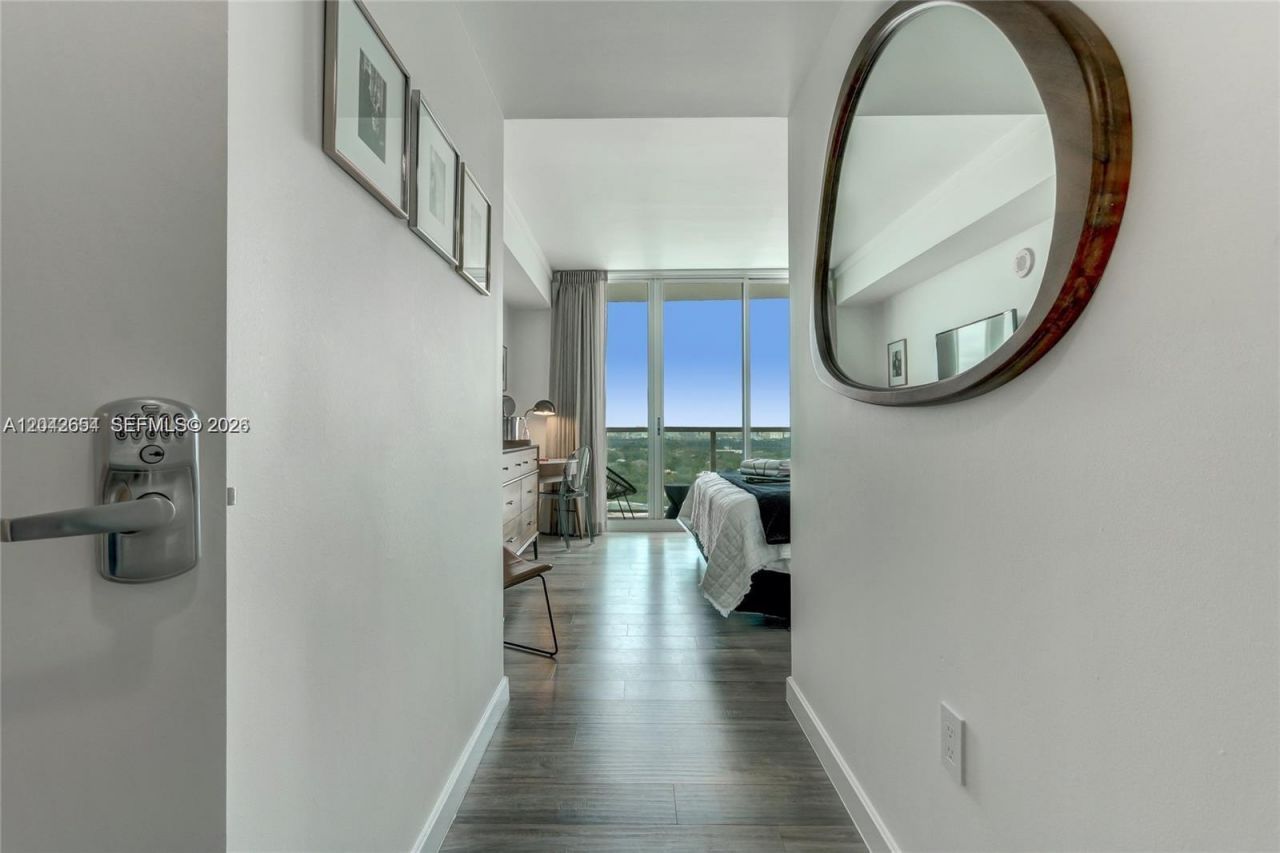 2889 Mcfarlane Rd , Unit 1811, Miami, FL 33133 Photo