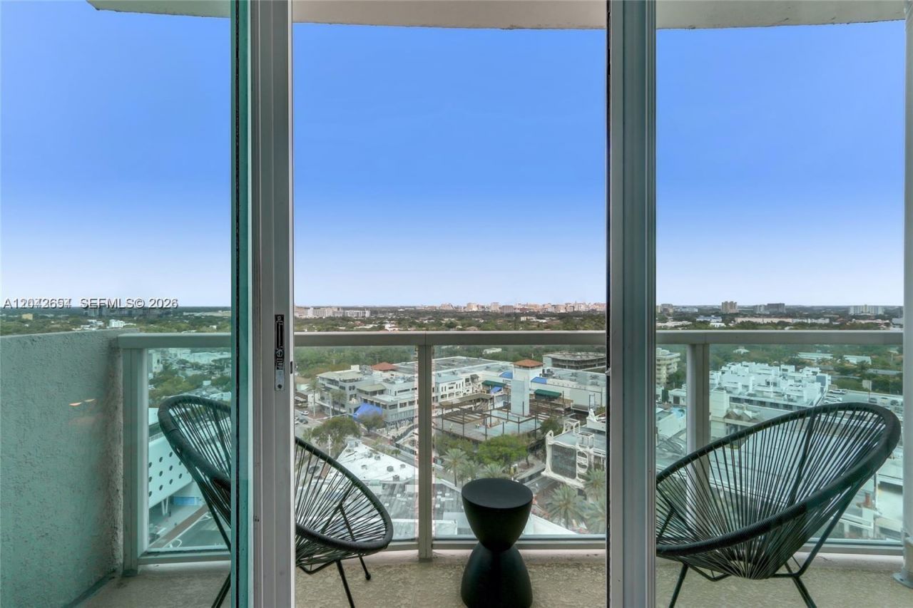 2889 Mcfarlane Rd , Unit 1811, Miami, FL 33133 Photo