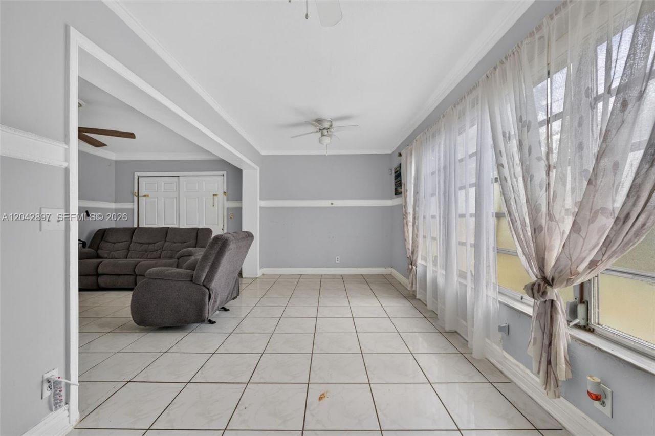 7551 Indigo St , Miramar, FL 33023 Photo