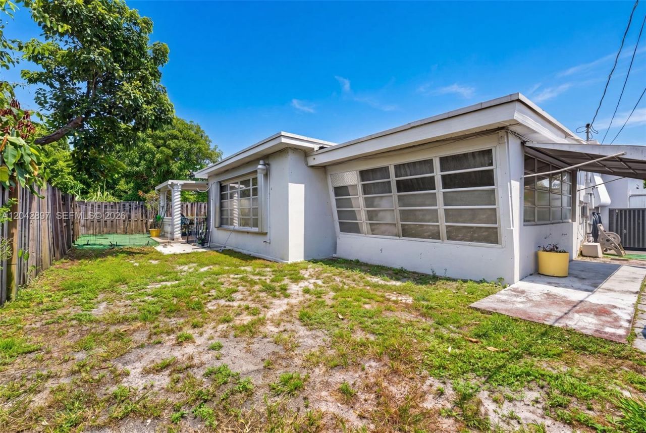 7551 Indigo St , Miramar, FL 33023 Photo