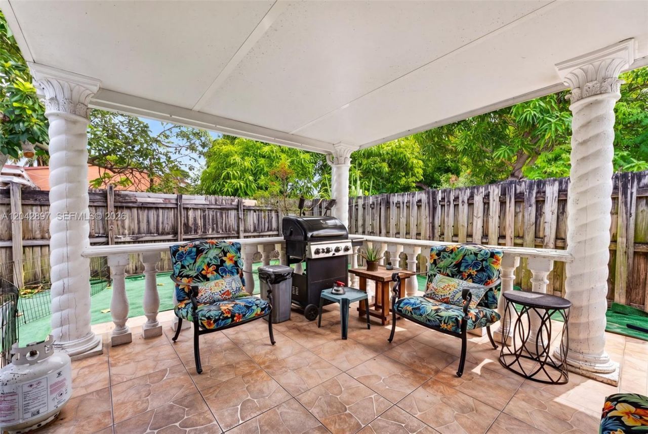 7551 Indigo St , Miramar, FL 33023 Photo