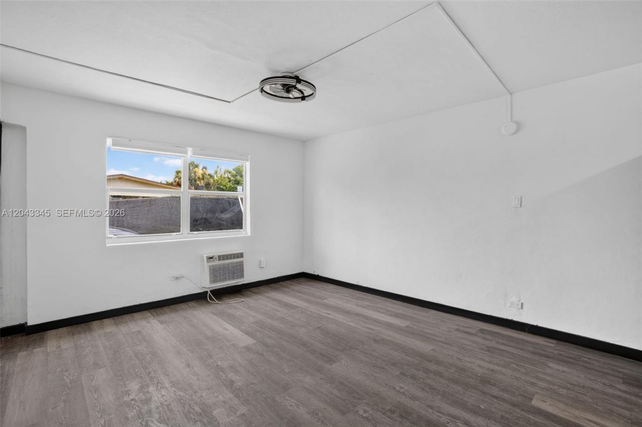 636 NW 14th Ter, Unit 636, Fort Lauderdale, FL 33311 Photo
