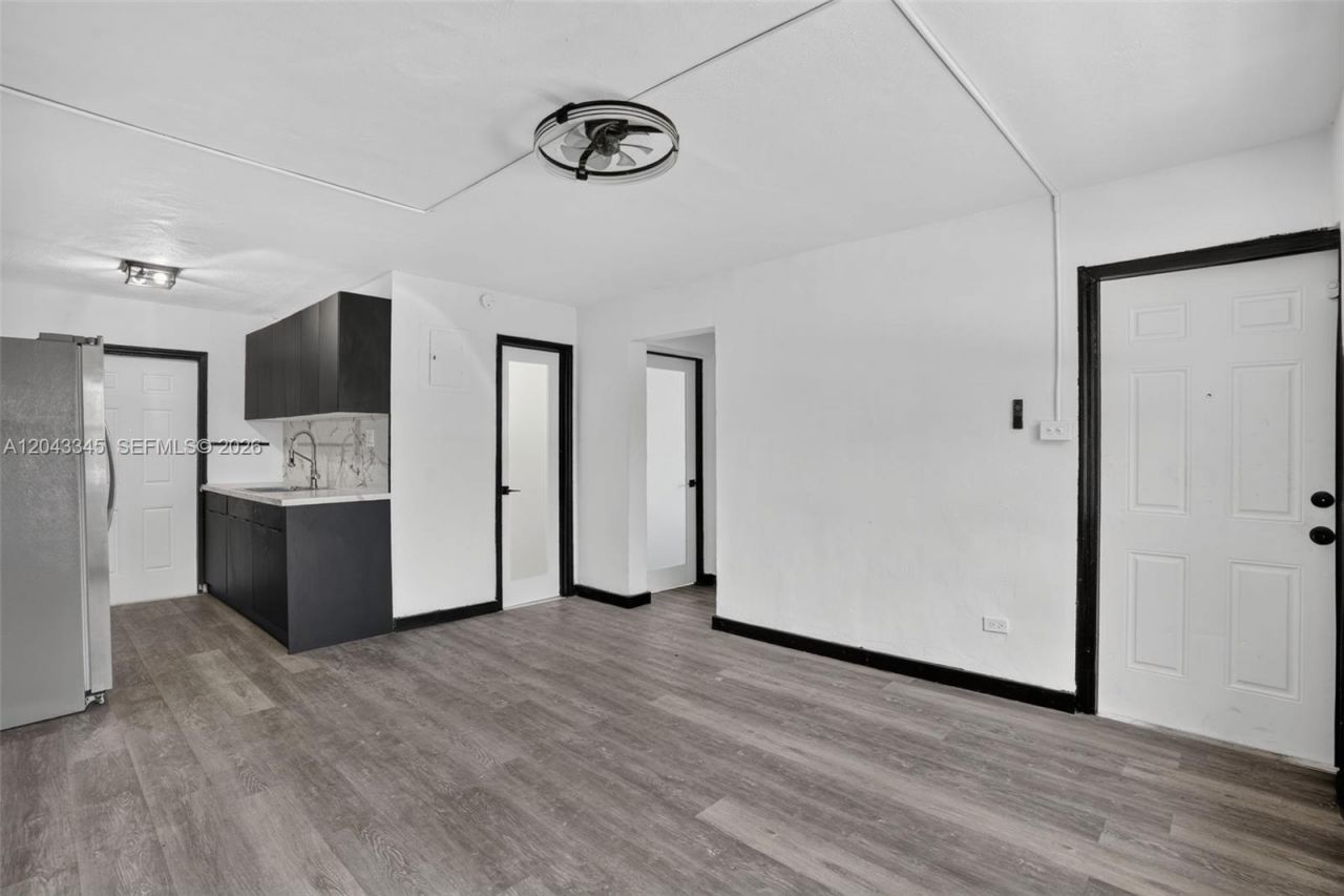 636 NW 14th Ter, Unit 636, Fort Lauderdale, FL 33311 Photo