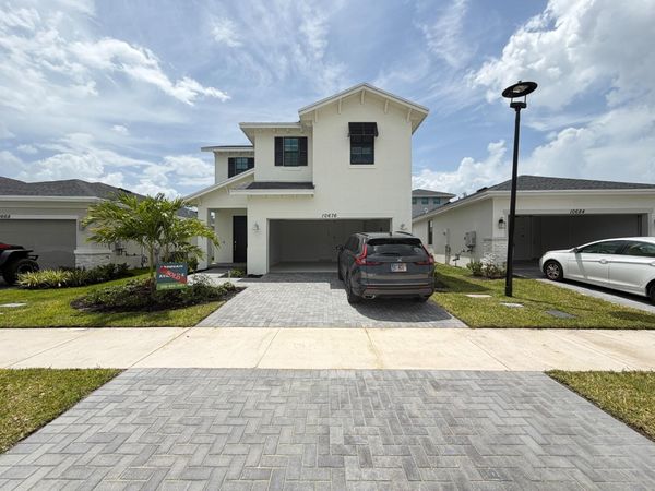 10676 NW Wilgrove Lane, Port St. Lucie, FL 34987