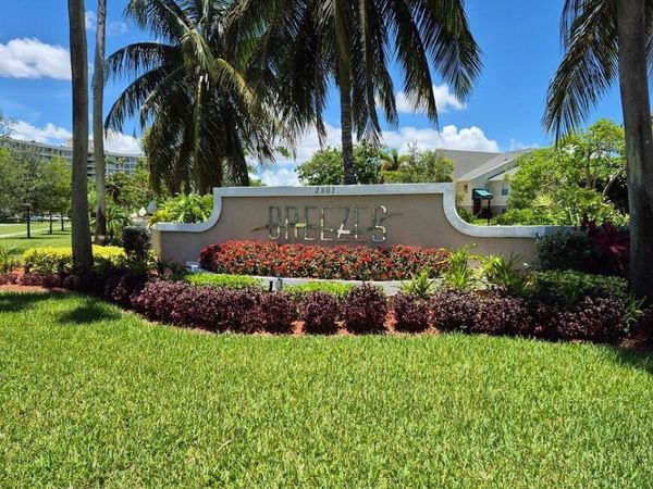 2823 N Course Drive, Unit 205, Pompano Beach, FL 33069