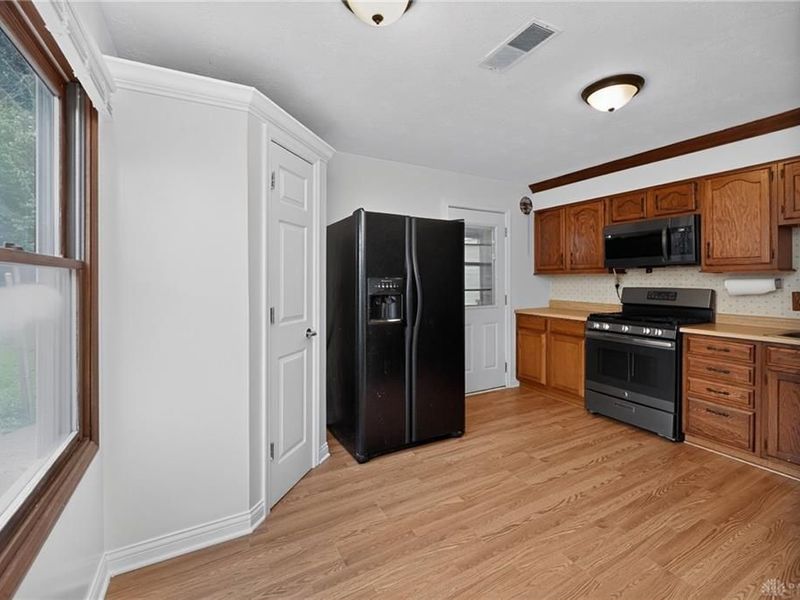 437 Glenrose Lane, Union Township, OH 45244 Photo 7