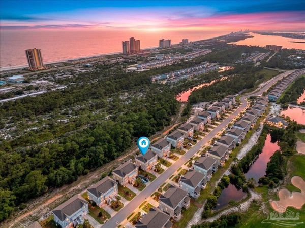 6625 Carlinga Dr, Pensacola, FL 32507