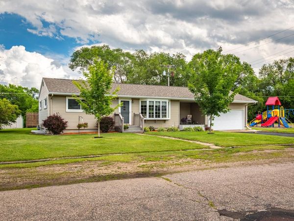 2524 2nd AVENUE E, La Crosse, WI 54603
