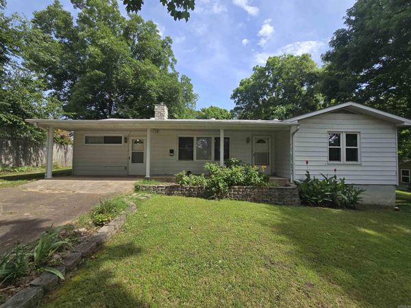 605 E 4th Street, Mountain Home, AR 72653