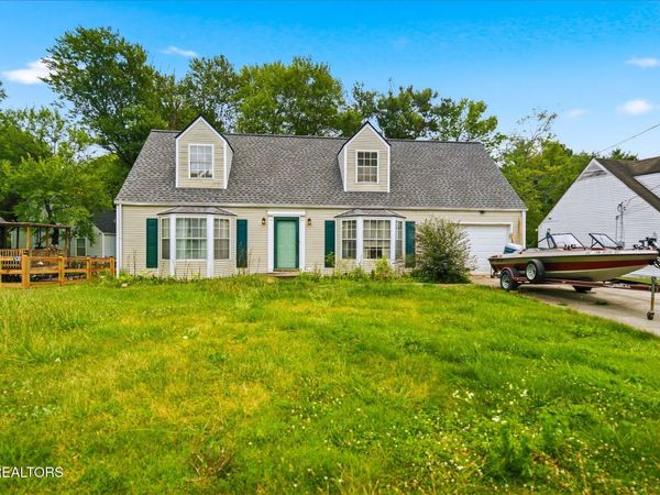 1830 Longcress Drive, Knoxville, TN 37918