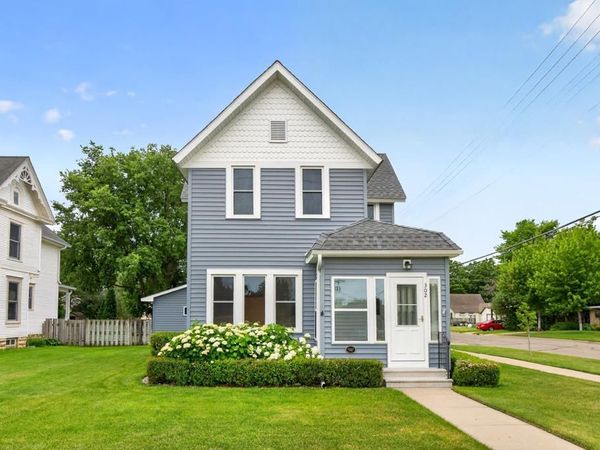 302 S Prairie Street, Lake City, MN 55041