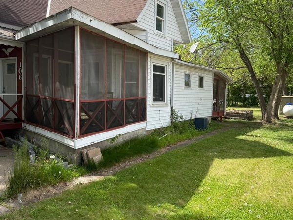 106 W 5th Street, Cochrane, WI 54622